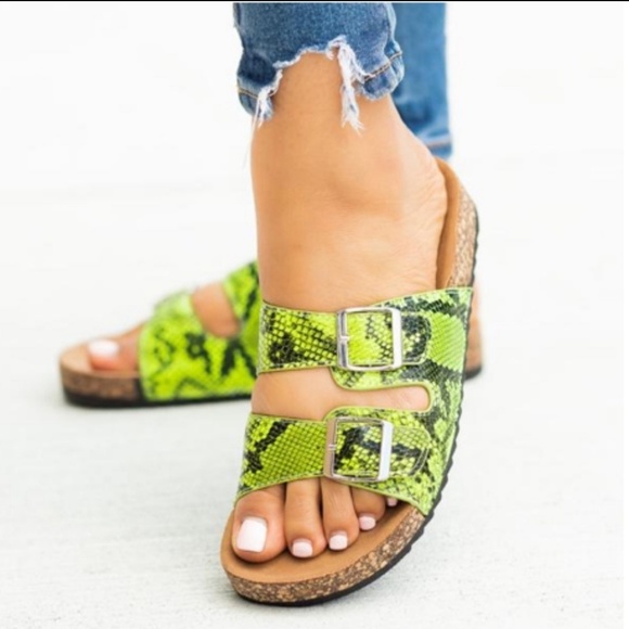 Snake Print Sandals 1 LEFT - Picture 1 of 7